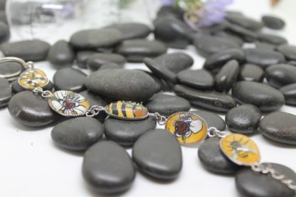Manuka and Bees on mustard - 5-link bracelet, silver tone, oval - Image 2